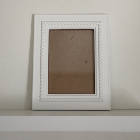 White Frame 2